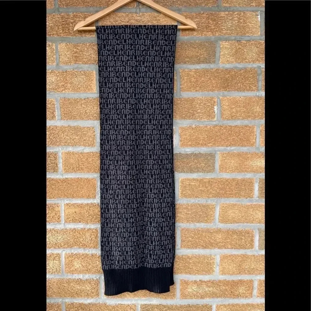 Henri Bendel winter scarf